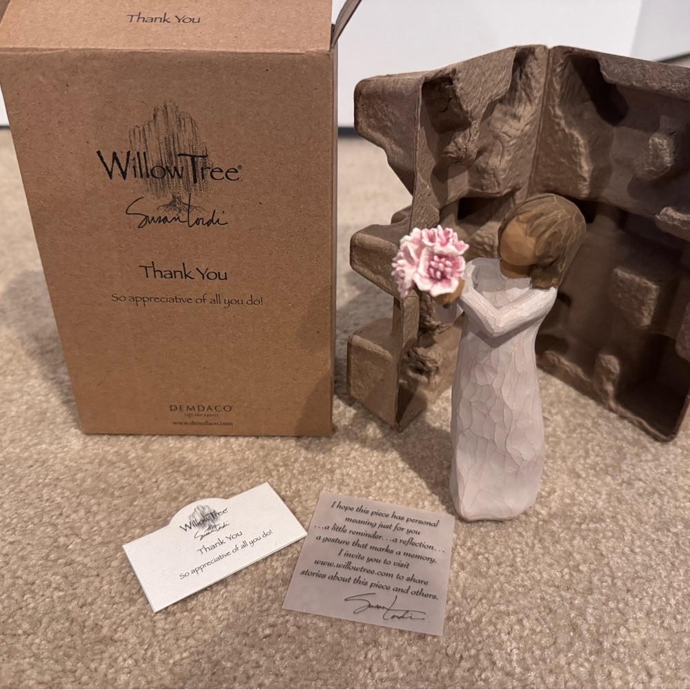 Willow Tree “Thank You” Figurine with Pink Flowers NEW